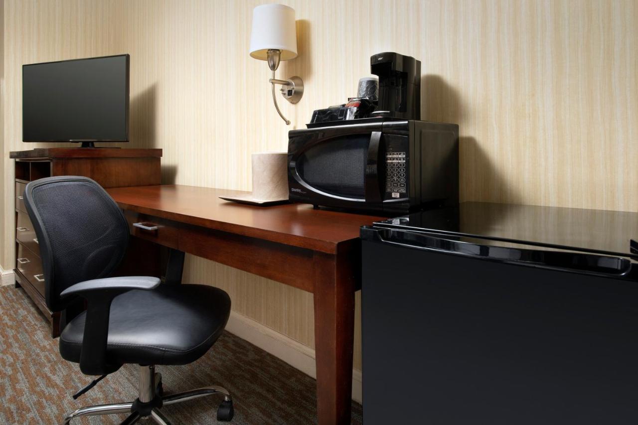 American Inn Of Bethesda Bagian luar foto