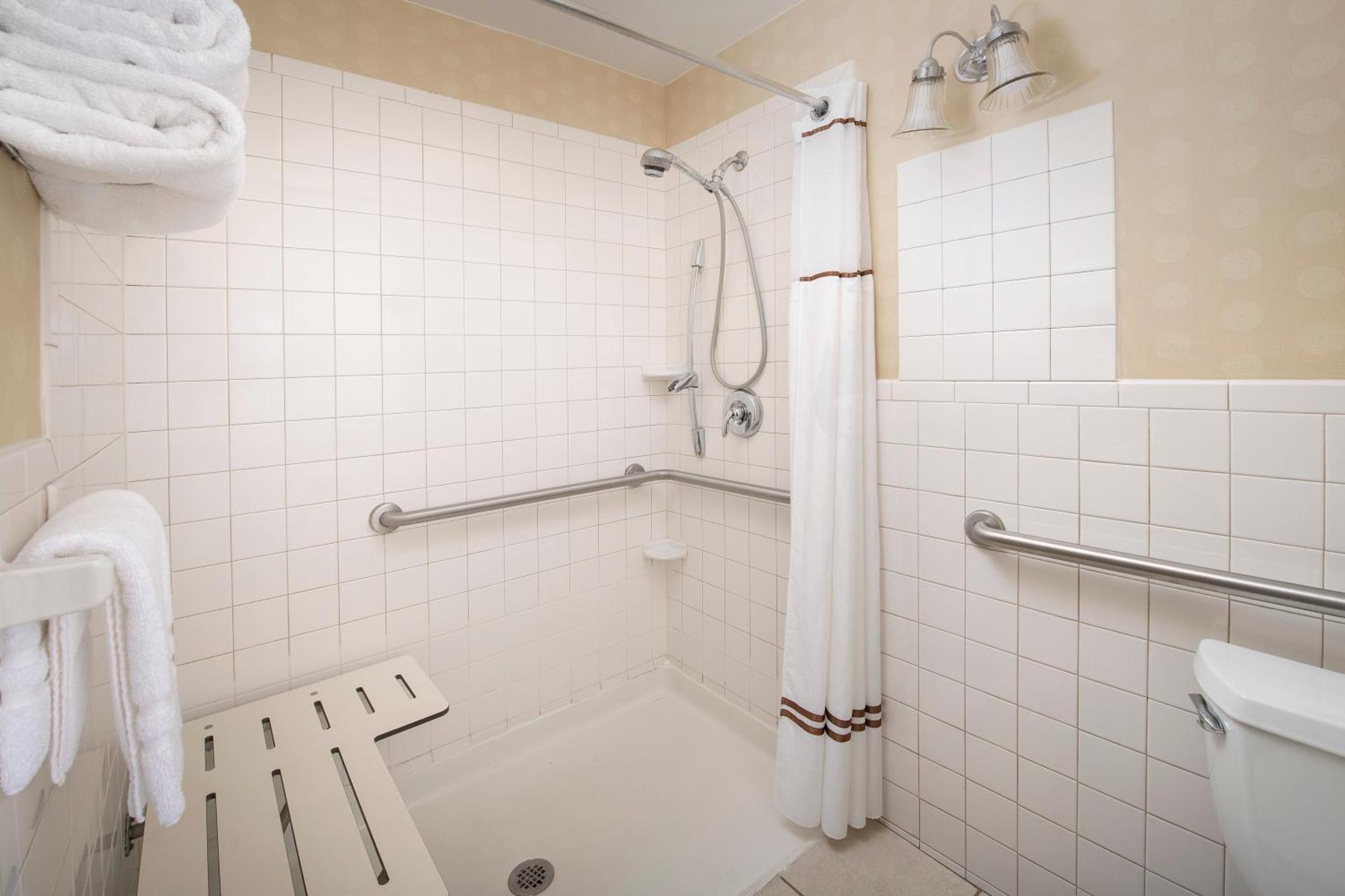 American Inn Of Bethesda Bagian luar foto
