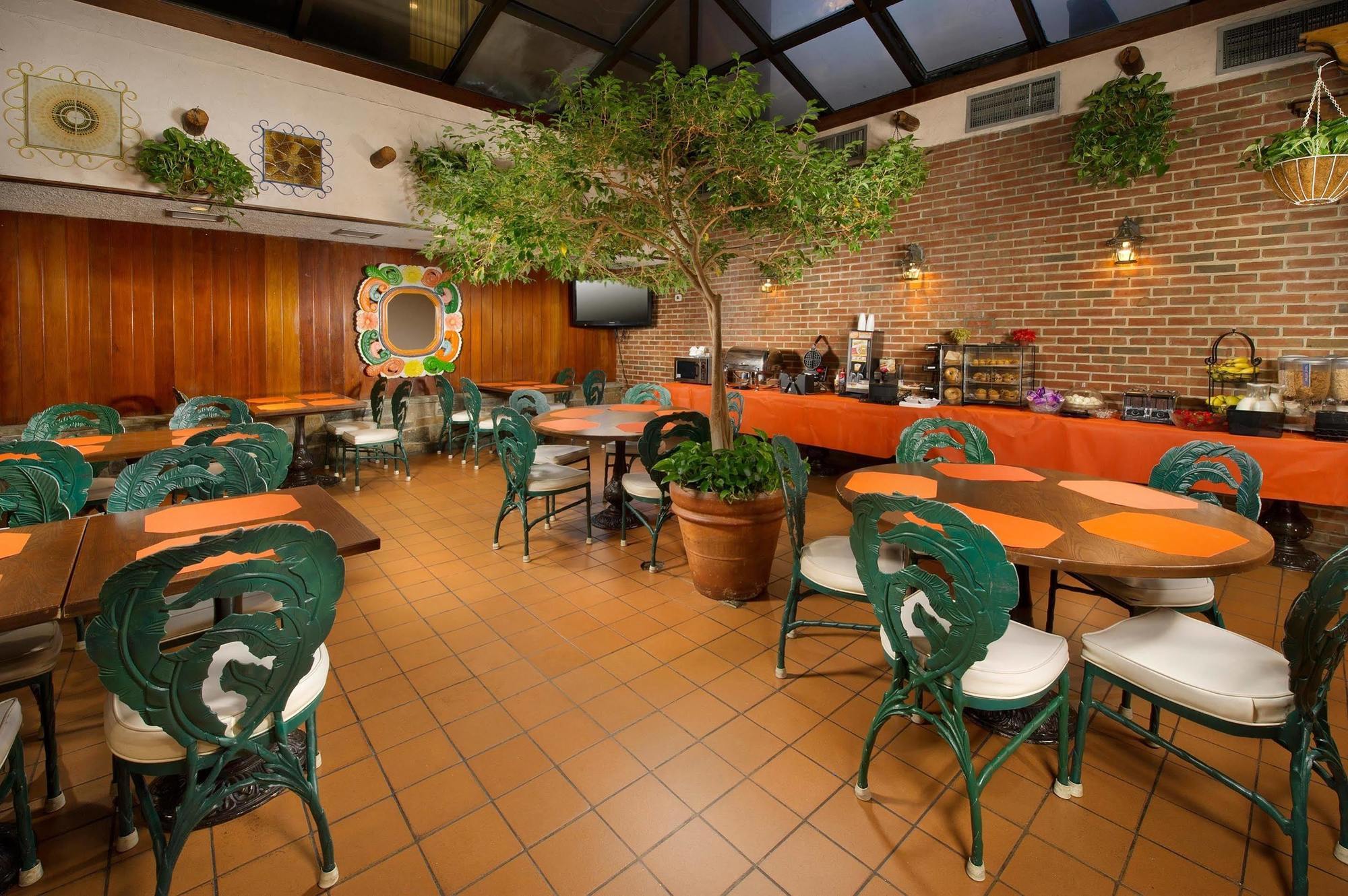 American Inn Of Bethesda Bagian luar foto