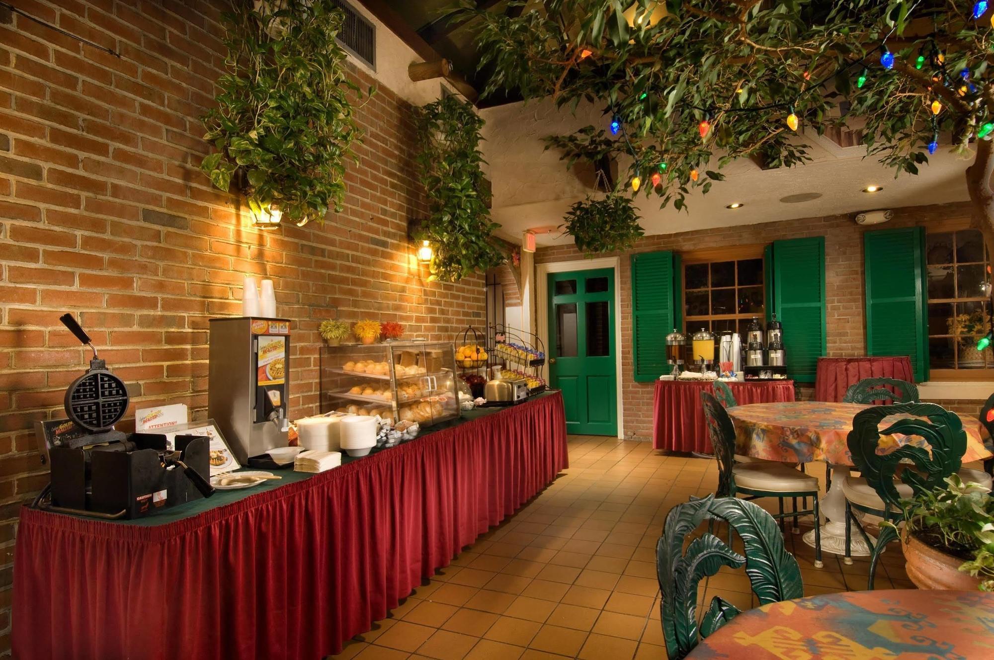 American Inn Of Bethesda Bagian luar foto