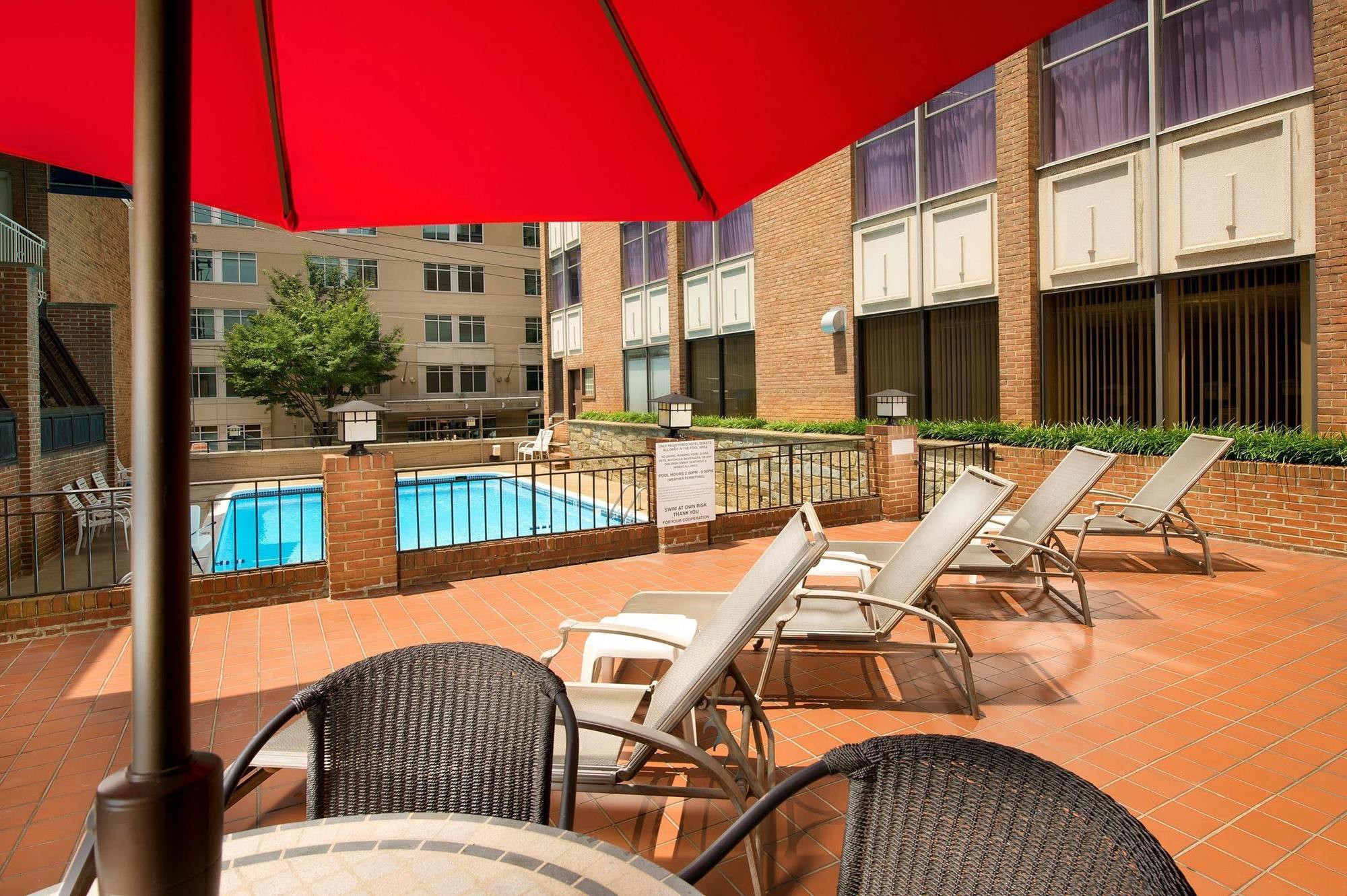 American Inn Of Bethesda Bagian luar foto